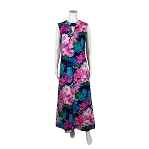 Vintage 70s Maxi Dress Women&#39;s Medium Purple Bright Floral Keyhole Neckline Cotton