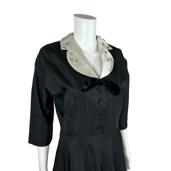 Vintage 40s Dress Women's Medium Black Taffeta Fi… - image 3