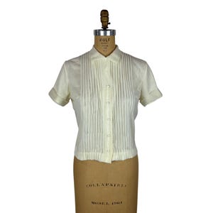 Vintage 50s Cream Blouse Womens Medium Pleated Nylon Short Sleeve Shirt