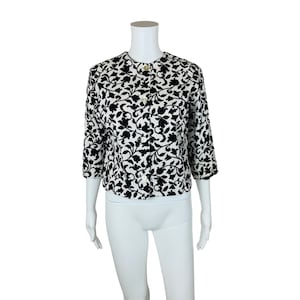 Vintage 50s Black White Top Floral Print 3/4 Sleeves Blouse Rockabilly B 41&quot;