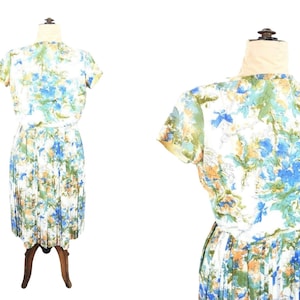 Vintage 1960s Floral Day Dress Abstract Print Pleated Skirt | W 32&quot;