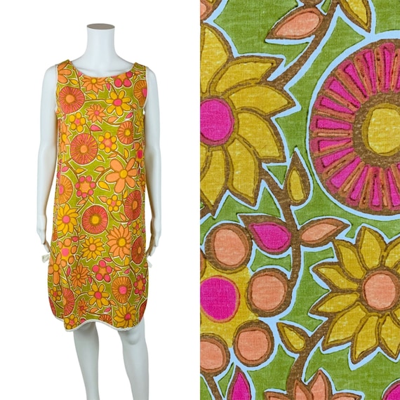 Vintage 1960s House Dress Groovy Floral Print Pin… - image 1