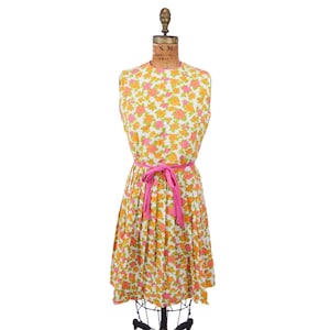 Vintage 60s Floral Dress Womens XXS Orange Pink Fit & Flare