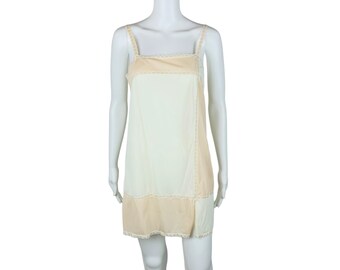 Vintage 60s Checkerboard Slip Pale Peach Cream Lace Trim Lingerie