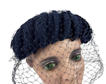 Vintage 50s Navy Hat Blue Veil Wool Scaled Calot Starling  display picture 1