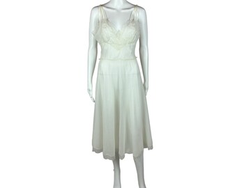 Sukienka damska Vintage Lace Slip Small Sheer White Lace Fit And Flare Nylon Lingerie Strutwear