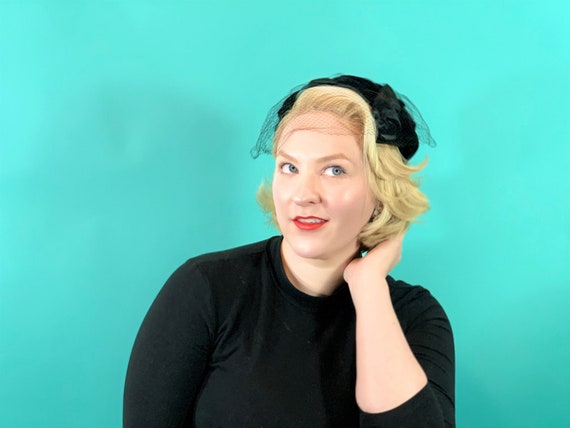Vintage 1950s Veiled Hat | Black Velvet Satin Over