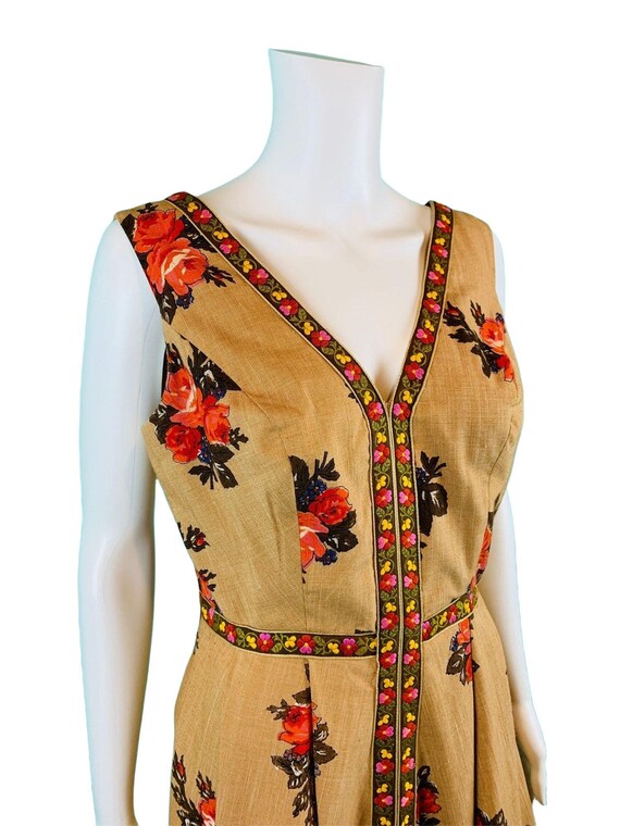 Vintage 1970s Maxi Dress Floral Rose Print V-neck… - image 3