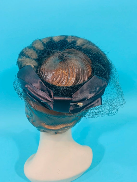 Vintage 1950s Brown Fur Hat Veiled Circle Cap - image 9
