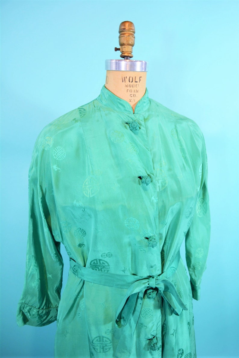 Lord /& Taylor Teahouse green vintage robe B 44 1960s silk kimono
