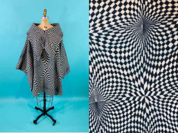 Vintage 1980s Spiral Cape | Psychedelic Black Whit