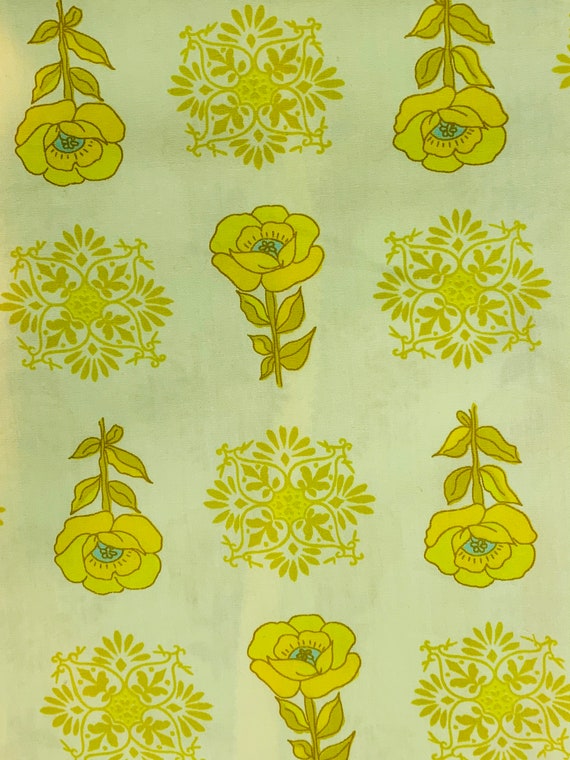 Vintage 1960s Yellow Dress Floral Print Cotton Da… - image 6