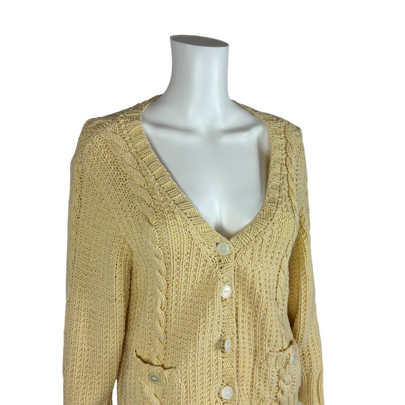 Cardigan en tricot vintage Grandes poches pour pull grand-mère en tricot torsadé pour femme image 3