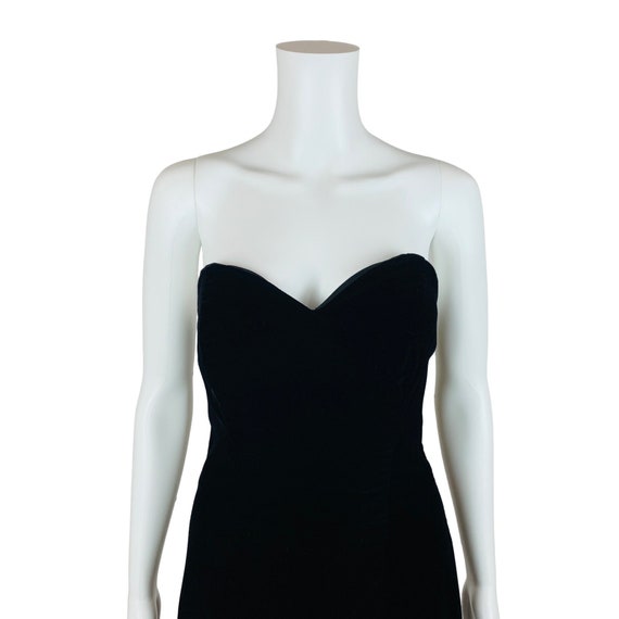 Vintage 1980s Black Velvet Dress Strapless Cockta… - image 3