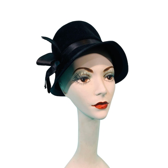 Vintage 1950s Bucket Hat Luxuria Black Satin Bow … - image 1