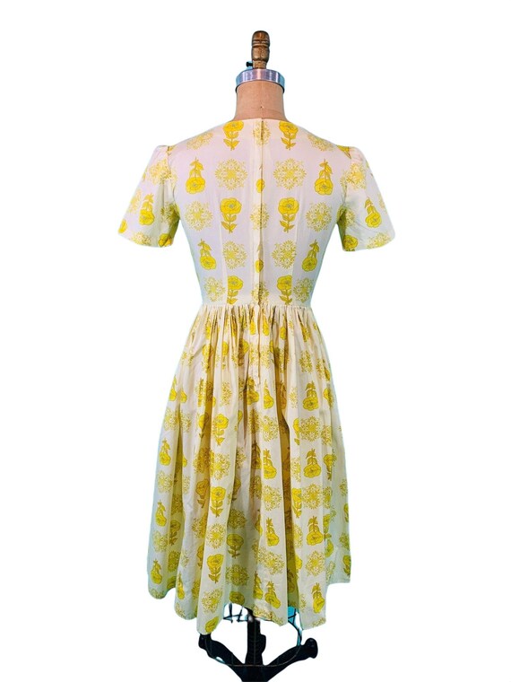 Vintage 1960s Yellow Dress Floral Print Cotton Da… - image 8