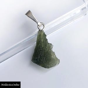 Moldavite on a sterling silver pendant 925/1000