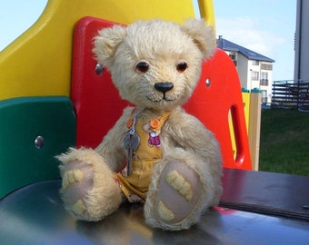 PATTERN of  artist teddy bear Stevie 12 " in PDF format, OOAK,  beige, yellow, amber,  mohair,  jointed