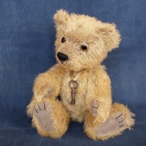 E-Pattern of artist teddy bear Benjamin 12 in PDF format, OOAK, beige, amber, mohair, jointed image 1