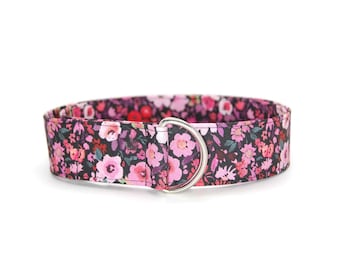 Floral D-Ring Seatbelt Waist Belt - Pink Multicolor Amazon.com: Buckle-Down Seatbelt Belt - Rose Trio/Leaves  main image 2