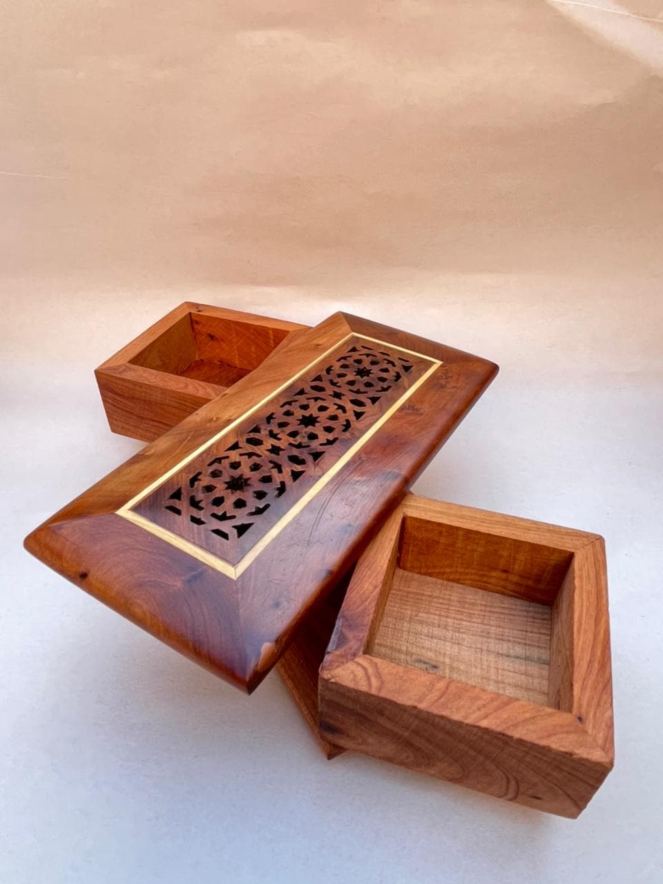 Thuja wood box - Etsy.de