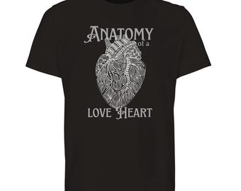 Camiseta "Anatomía de un Corazón" / Diseño Abstracto / Estilo Oscuro
