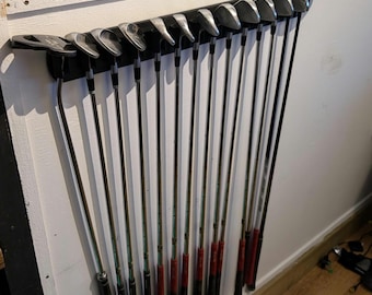 Wall-Mounted 14-Club Golf Stand – Space-Saving Golf Simulator Room Organizer