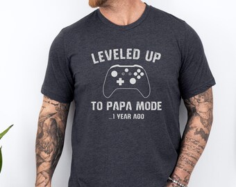 Camiseta "Subido de nivel al modo papá", camiseta para papá gamer, regalo para papá primerizo, camiseta con control de videojuegos, hace un año, camiseta para papá gamer, regalo para papá