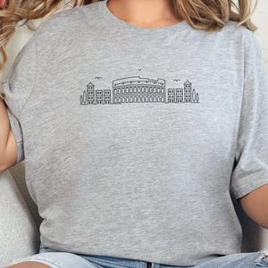 Roman Colosseum T-Shirt, Historic Architecture Design Tee, Italy Souvenir Shirt, Ancient Rome Graphic Top, Unisex Casual Wear