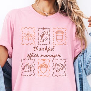 Thankful Office Manager T-Shirt | Fall Professional Appreciation Shirt | Autumn Thanksgiving Work Gift Tee for Admin Staff | Cozy Doodle