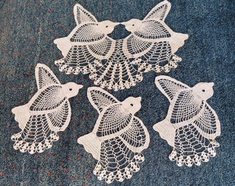 Vintage Love Birds Thread Crochet Kissing Bird Doilies Set of Four 1950s