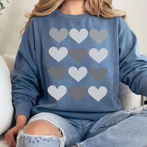 Hearts Graphic Unisex Sweatshirt - Cute Comfort Colors Jumper, Stylish Winter Pullover, Love Themed Apparel Gifts