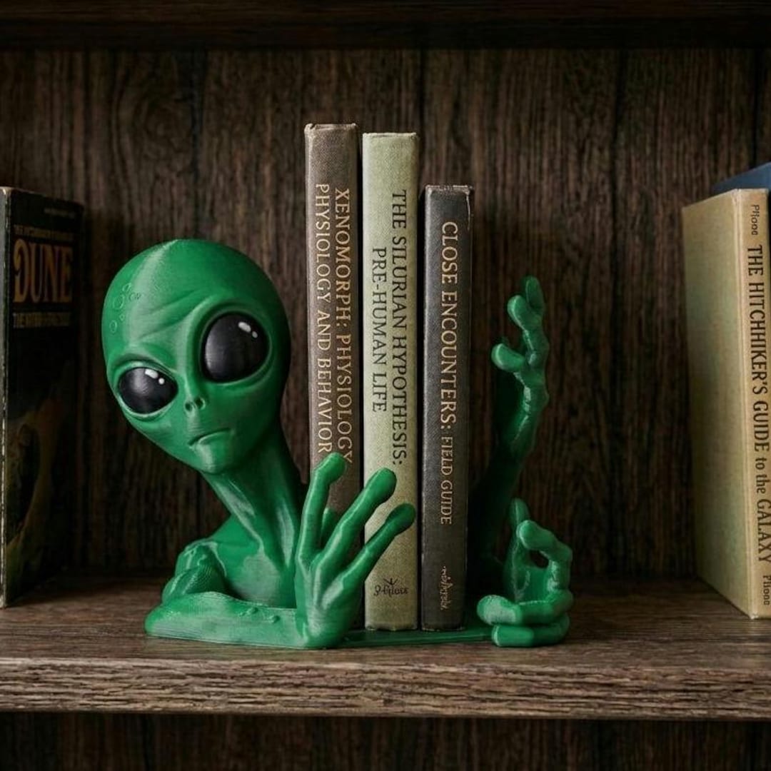 Alien Bookend Set: 3D Printed Space Themed Bookshelf Decor - Etsy UK