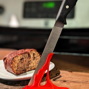 3D Printed Bloody Knife Holder: Gothic Horror Decor, Eco-Friendly