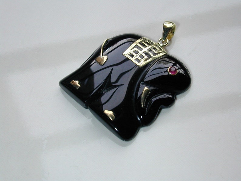 14k Solid Gold Fine Jewelry, Natural Black Onyx Elephant With A Ruby Eye Fine Gemstones Jewelry Pendant YJ3205 image 2