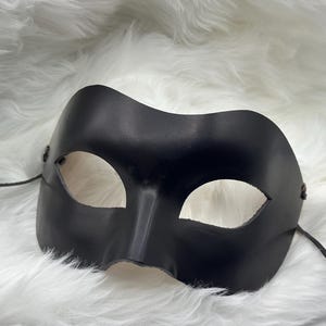 Black leather mask - made of soft leather - masquerade mask - Venetian mask black