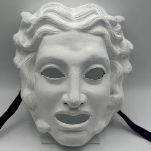 maschera bianca di Medusa - maschera di cartapesta bianca - maschera della mitologia greca e maschera della commedia dell'arte