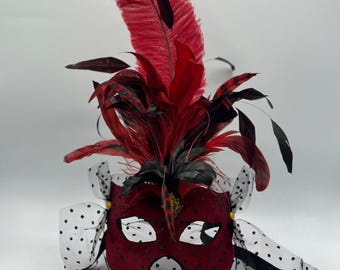 Red Velvet Venetian Mask with black mesh : Feather Masquerade Ball Costume