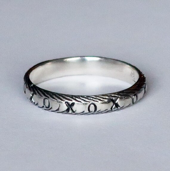 XOXO-Hugs & Kisses, Sterling Silver Cuttlefish Cast Ring, US size 6.75