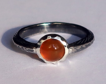 Sterling Silver and Light Orange Carnelian Cuttlefish Cast Ring, US Size 5.5