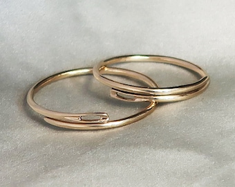 Solid gold thin needle ring