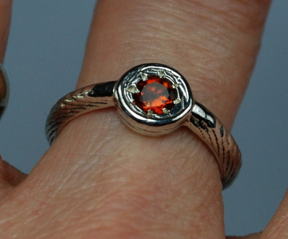 Sterling Silver Garnet Ring: Cuttlefish Cast, Size 6