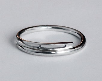 Solid sterling silver Thick Needle Ring