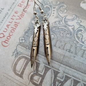 Vintage Pen Earrings - Dip pen Fountain Pen Calligraphy Brass version Jane Austen Writer Pen Earrings -  Antiqued Vintage 50s Steampunk Nib