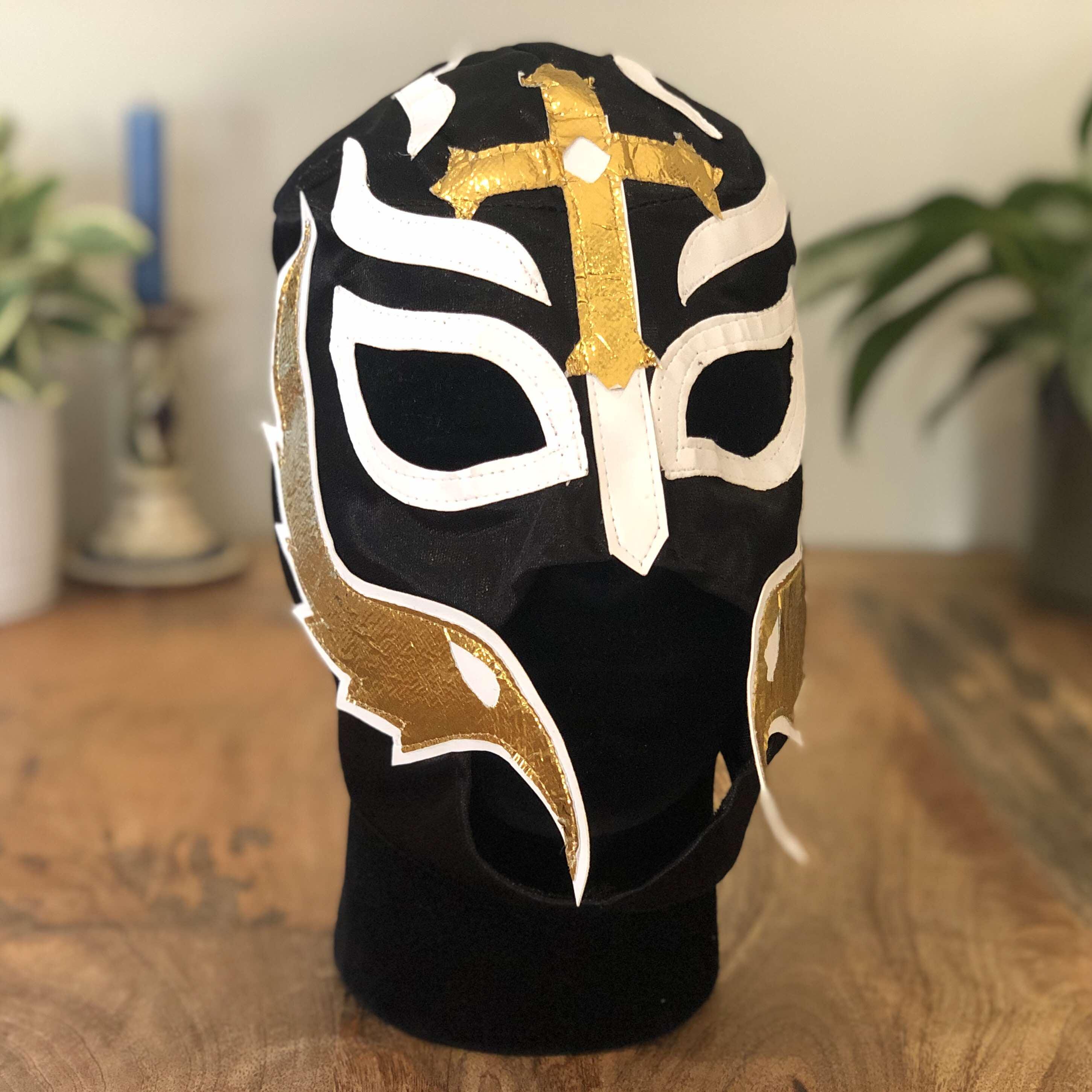 Mil Máscaras Mask Lucha Libre for Sale in Montebello, CA Mil Máscaras Mask Lucha Libre for Sale in Montebello, CA