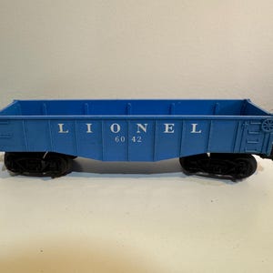 Vintage Lionel O Gauge Blue 6042 Gondola- Excellent Condition