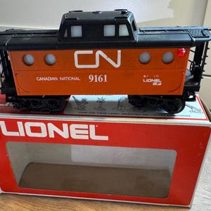 Vintage Lionel 6-9161 Canadian National Lighted Caboose with Original Box- Very Good Condition