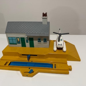 Vintage Thomas & Friends Harold Train Station- Britt Allcroft LIMITED 1998 TOMY Toys- Harold Helicopter Toy- Very Good Condition