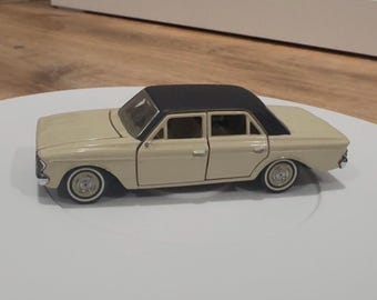 Franklin Mint 1:43 1962 Dodge Polara 500 Kremowy i Czarny Sedan