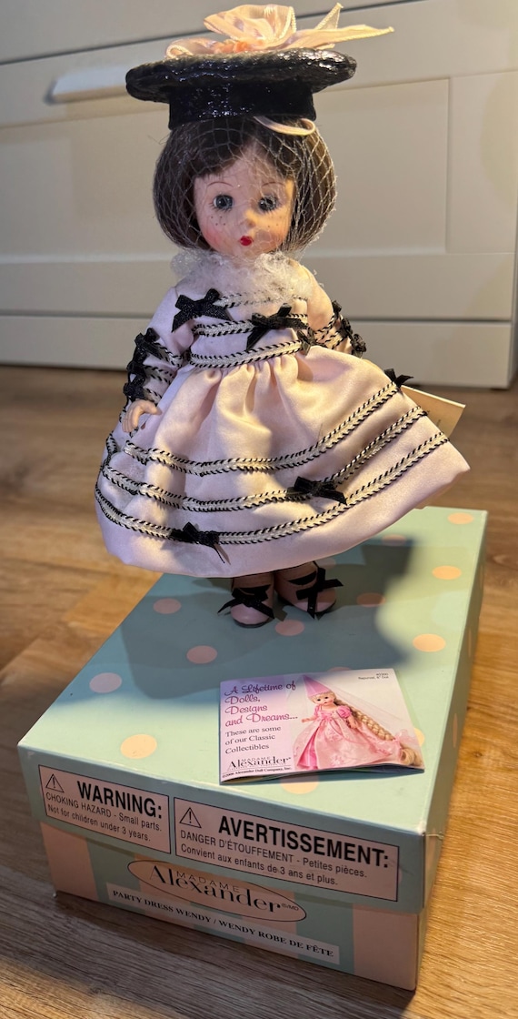 Vintage 2004 Madame Alexander Wendy Doll – Party Dress, Original